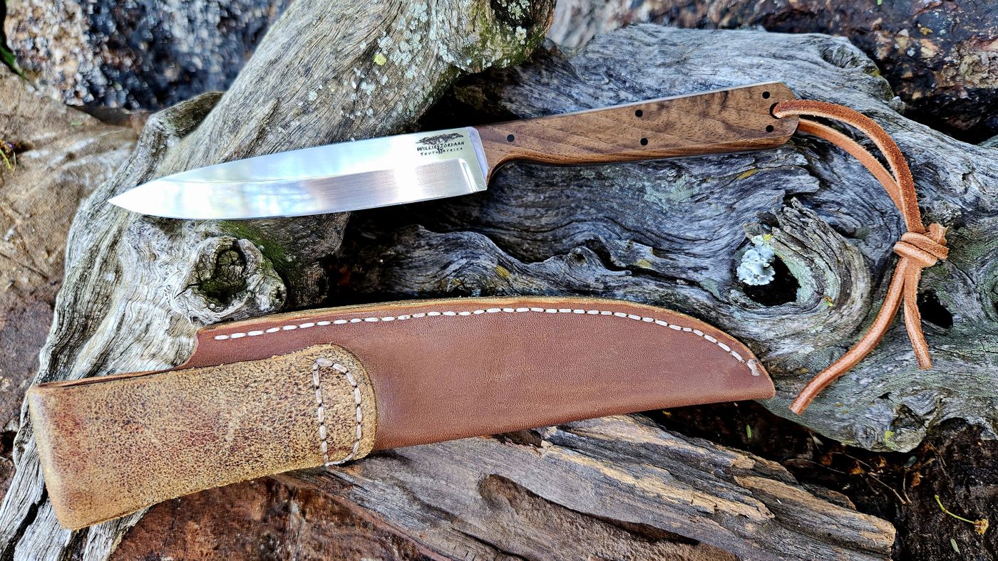 Lion Knife "Harry Wolhuter"